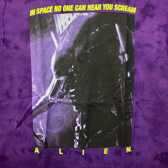 Alien Xenomorph Space No One Can Hear You Scream Tie Dye Small - Picture 2 of 4